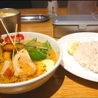 パリパリ知床鶏と7種の野菜カレー(Suageさん)